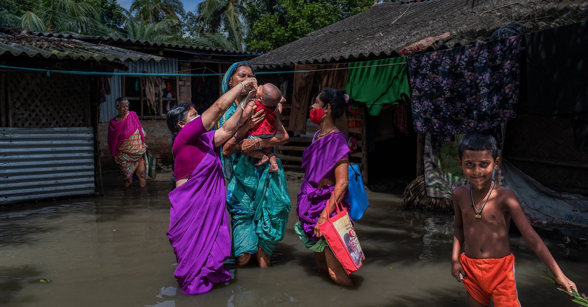 Community resilience during flood conditions