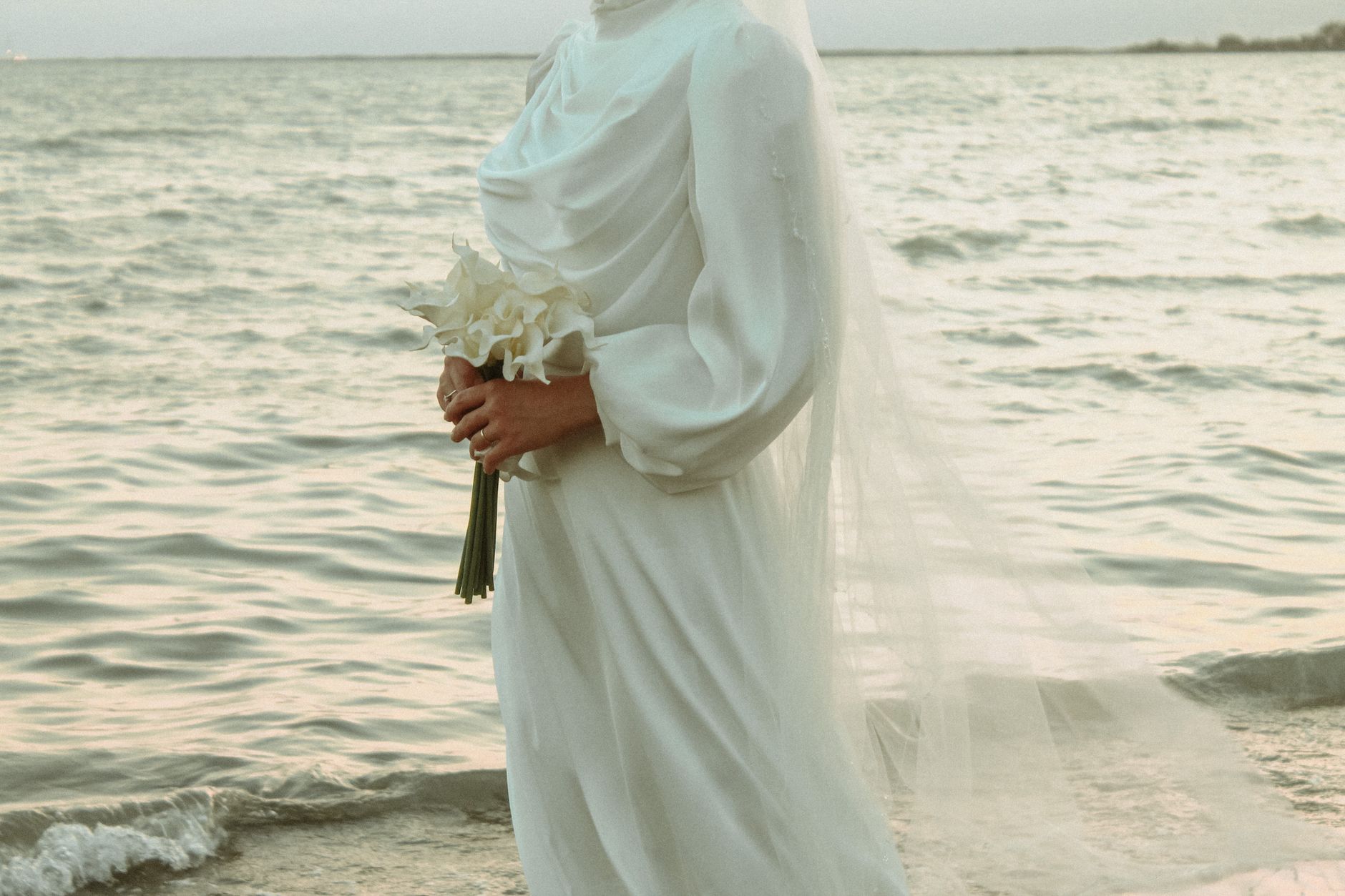 In Gaza, a White Dress Is the Loudest Form of Resistance