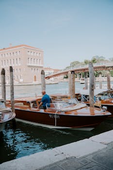Afbeelding voor Bezos' Bruiloft in Venetië: Activisten Protesteren tegen Luxe Evenement