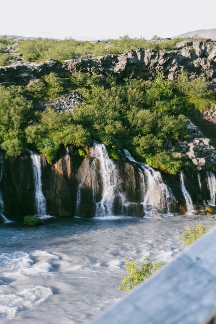 Hraunfossar — photo by Balázs Gábor