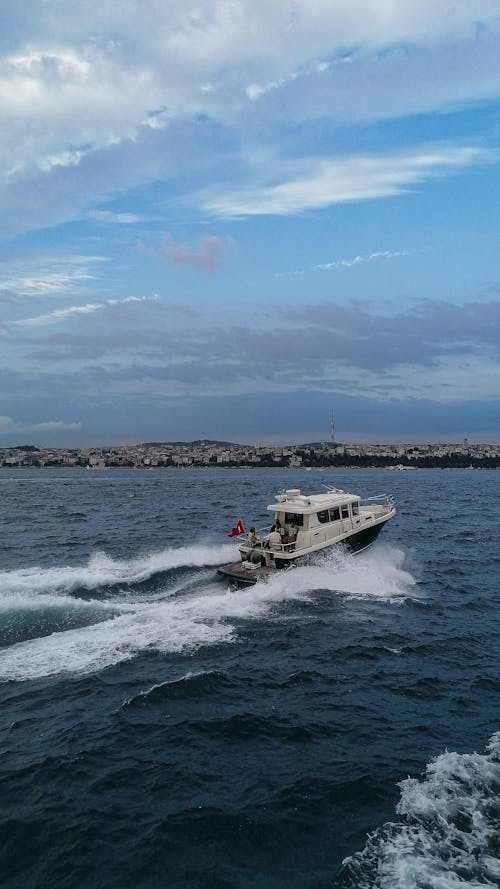 คลังภาพถ่ายฟรี ของ การเดินเรือ, ขับเรือ, ท้องฟ้าสีคราม