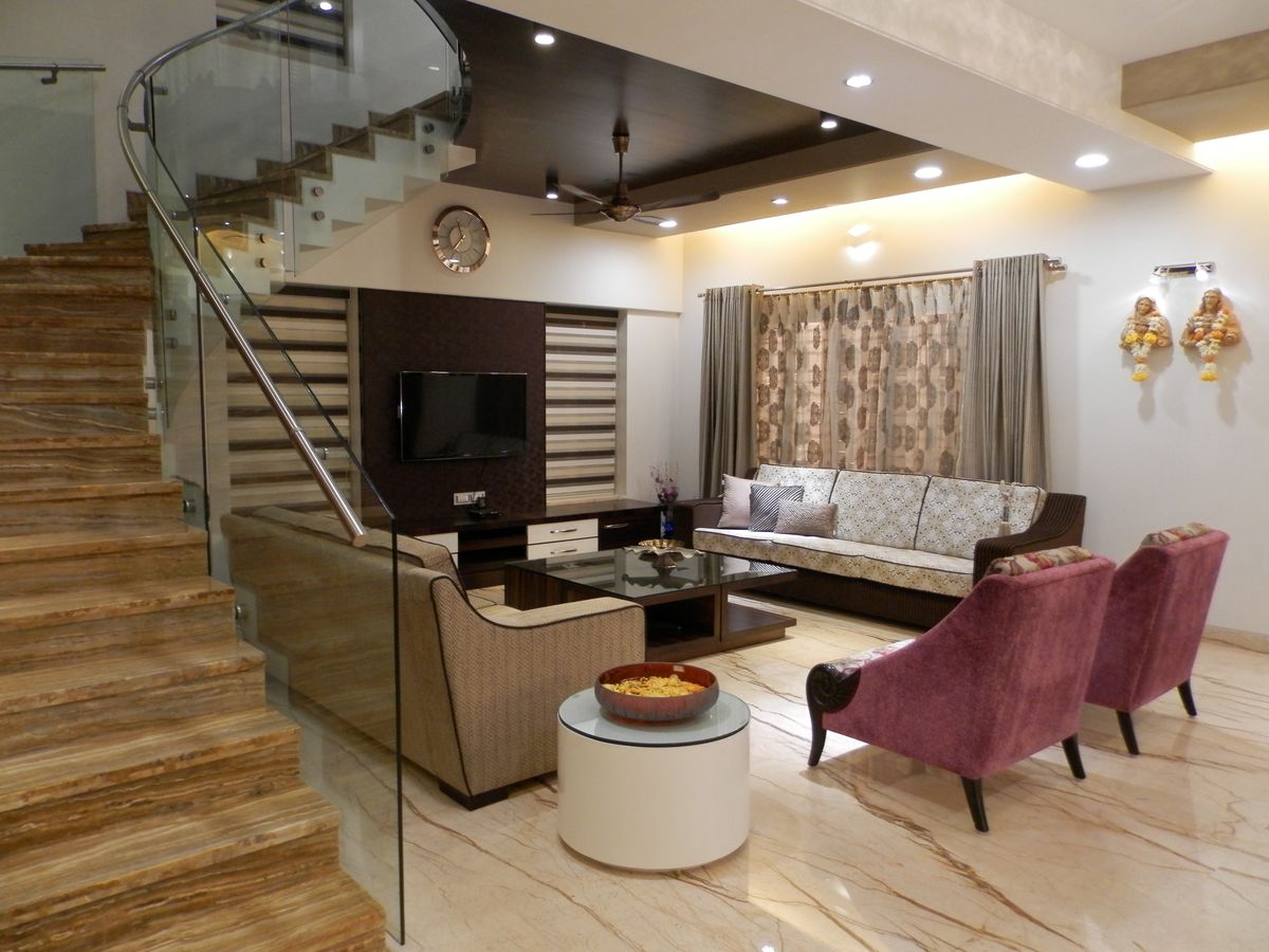 Staircase and entrance hall
