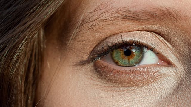 Realce do Olhar em Jaú: A Micropigmentação de Olhos Vale a Pena? - Augusta Perfection