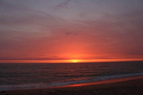 Безкоштовне стокове фото на тему «берег моря, горизонт, Захід сонця»