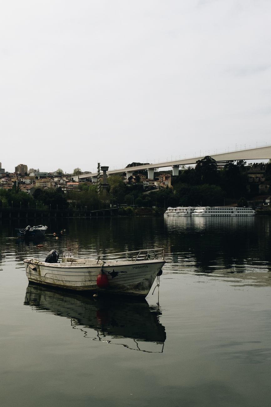 Renting a boat without a licence on the Lot near Cahors