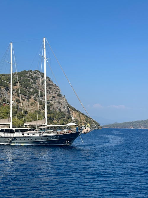 A Yacht on the Shore 