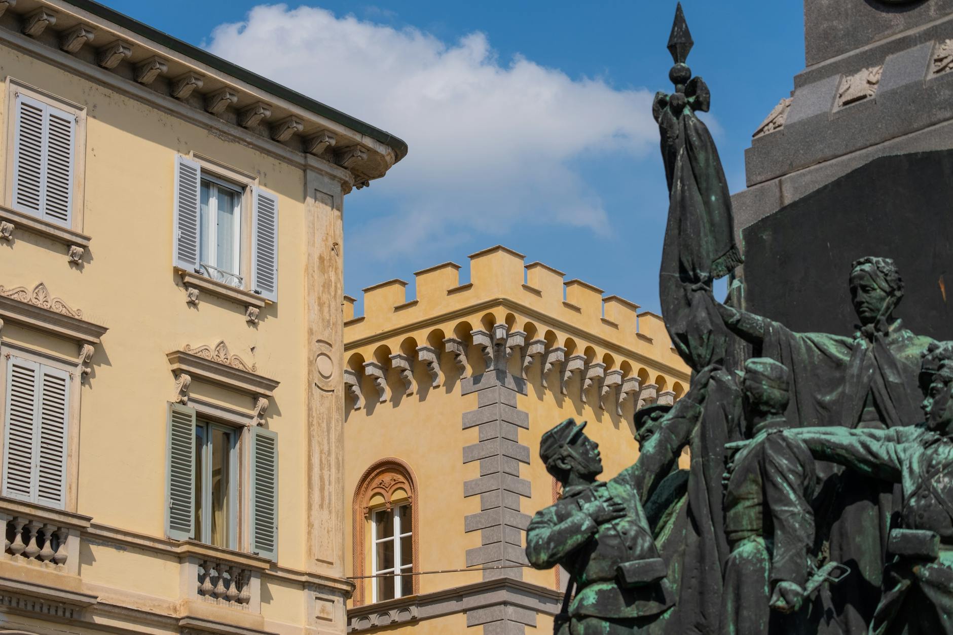 Popular sights in Pavia Landmarks in Pavia