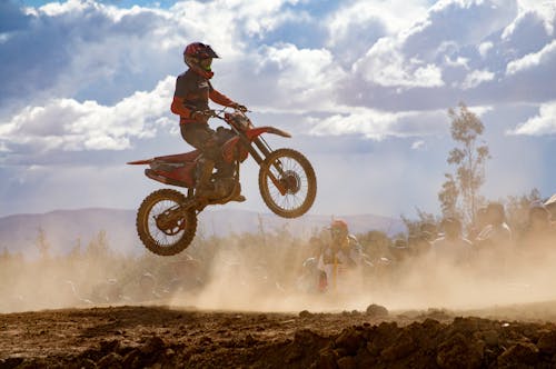 Fotobanka s bezplatnými fotkami na tému enduro, jazdec, muž