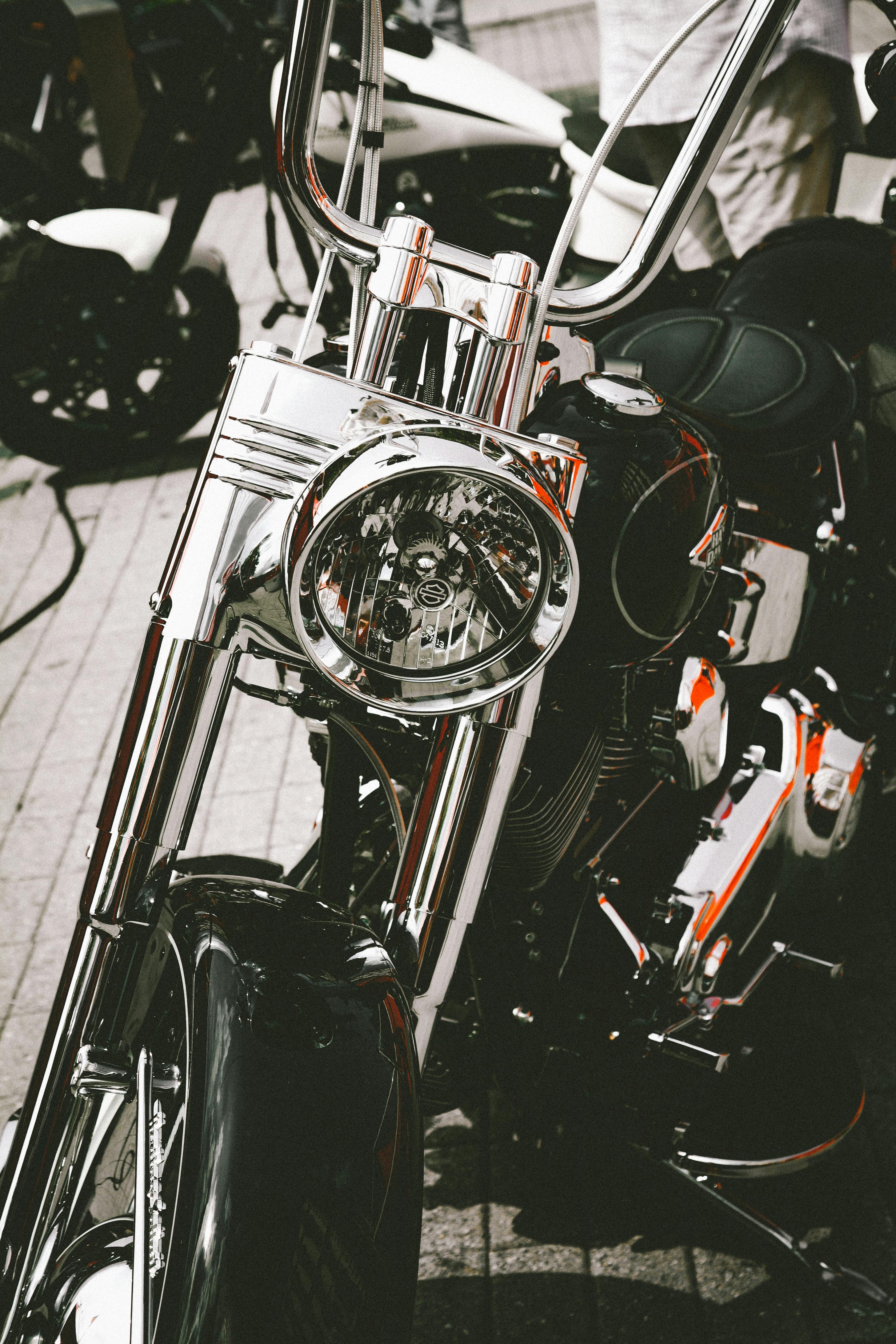 オートバイ バイク 壁紙の無料の写真素材