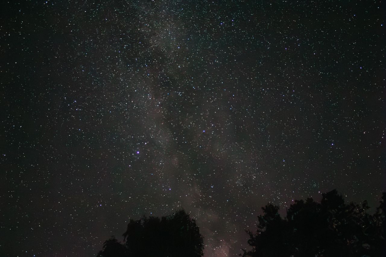 stunning view of the milky way galaxy sprawling across a clear night s