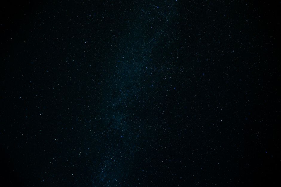 Malam di Atas Dinding Kampus