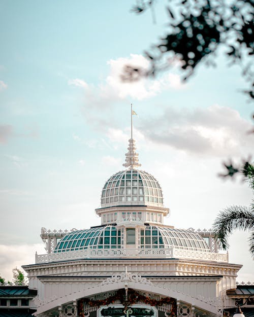 Glass Dome of a Crystal Palace Character Dining 