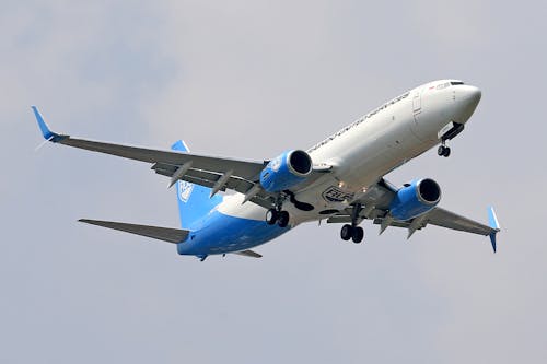 Безкоштовне стокове фото на тему «боїнг 737, вантажна авіакомпанія, злітати»