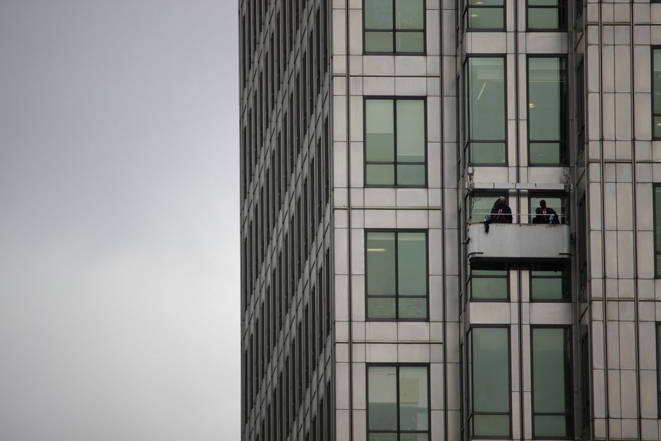 commercial window washer Las Vegas