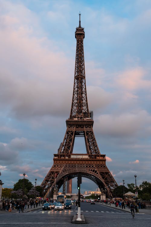 Kostenloses Stock Foto zu autos, eiffelturm, frankreich