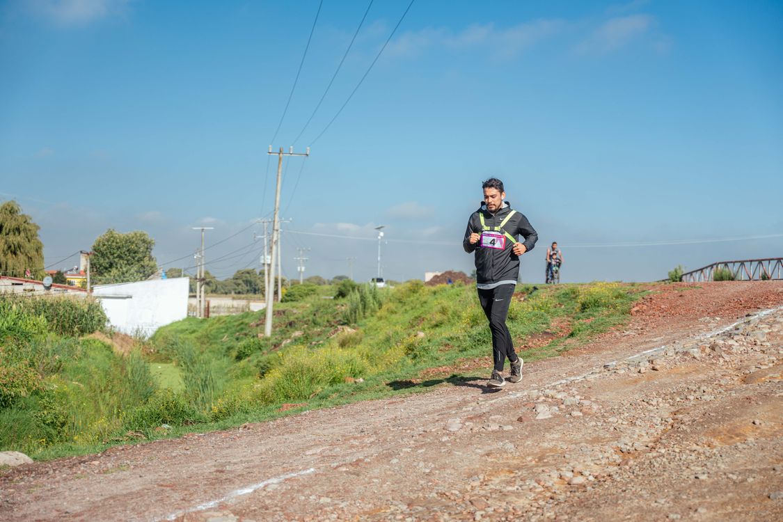 Man Running in Race Run · Free Stock Photo