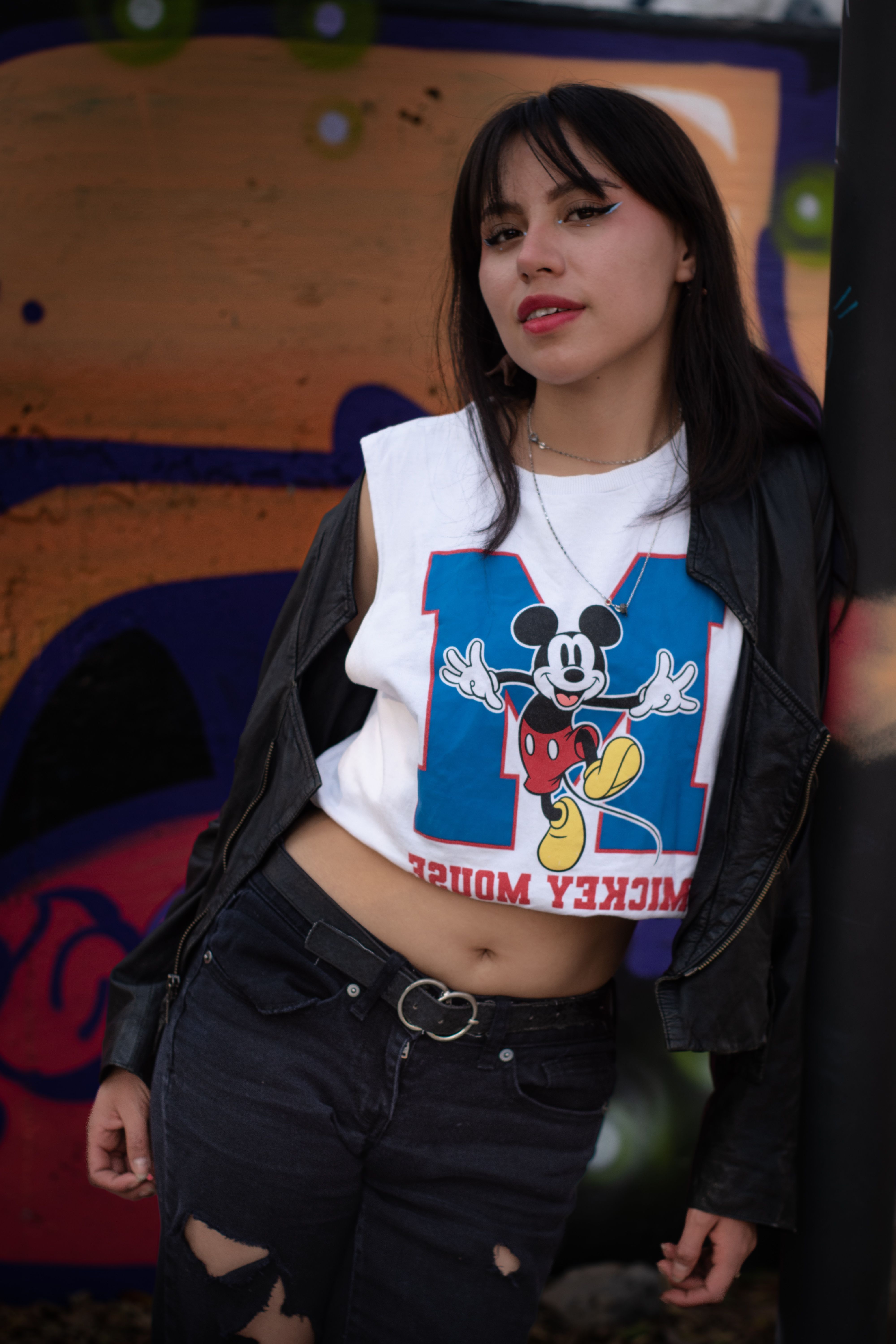 Modern portrait of a fashionable young adult in urban Ciudad de México setting, exuding style.
