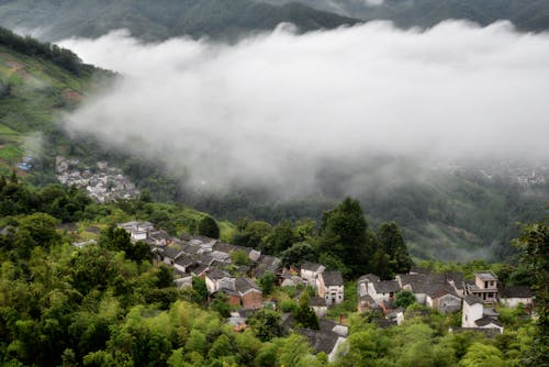 Gratis stockfoto met bergen, berghelling, bergketen