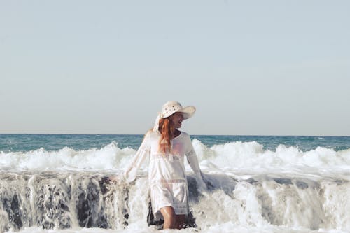 Δωρεάν στοκ φωτογραφιών με γυναίκα, διακοπές, θάλασσα