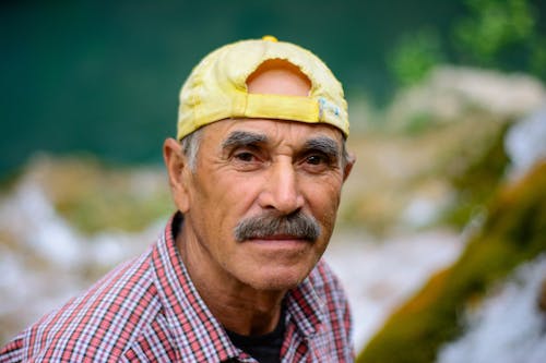 Fotos de stock gratuitas de anciano, Bigote, camisa