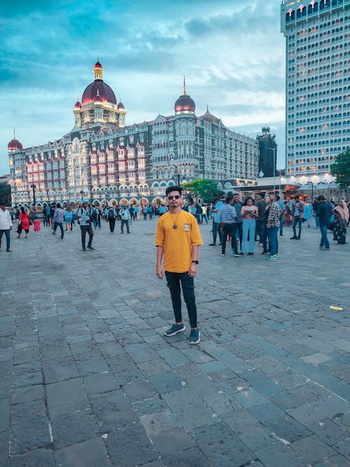 Mumbai Gateway of India, Taj hotel, oberoi hotel, India,