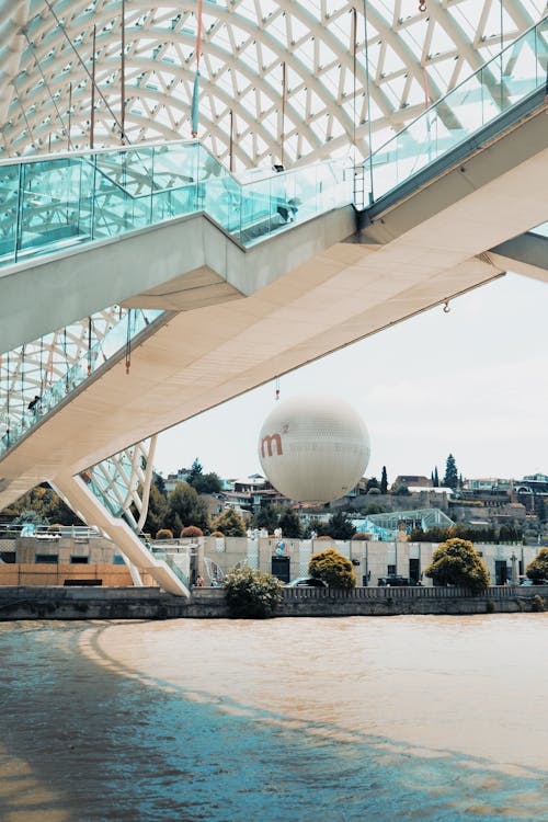 Barış Köprüsü'Nden Fotoğraflanan Sıcak Hava Balonu