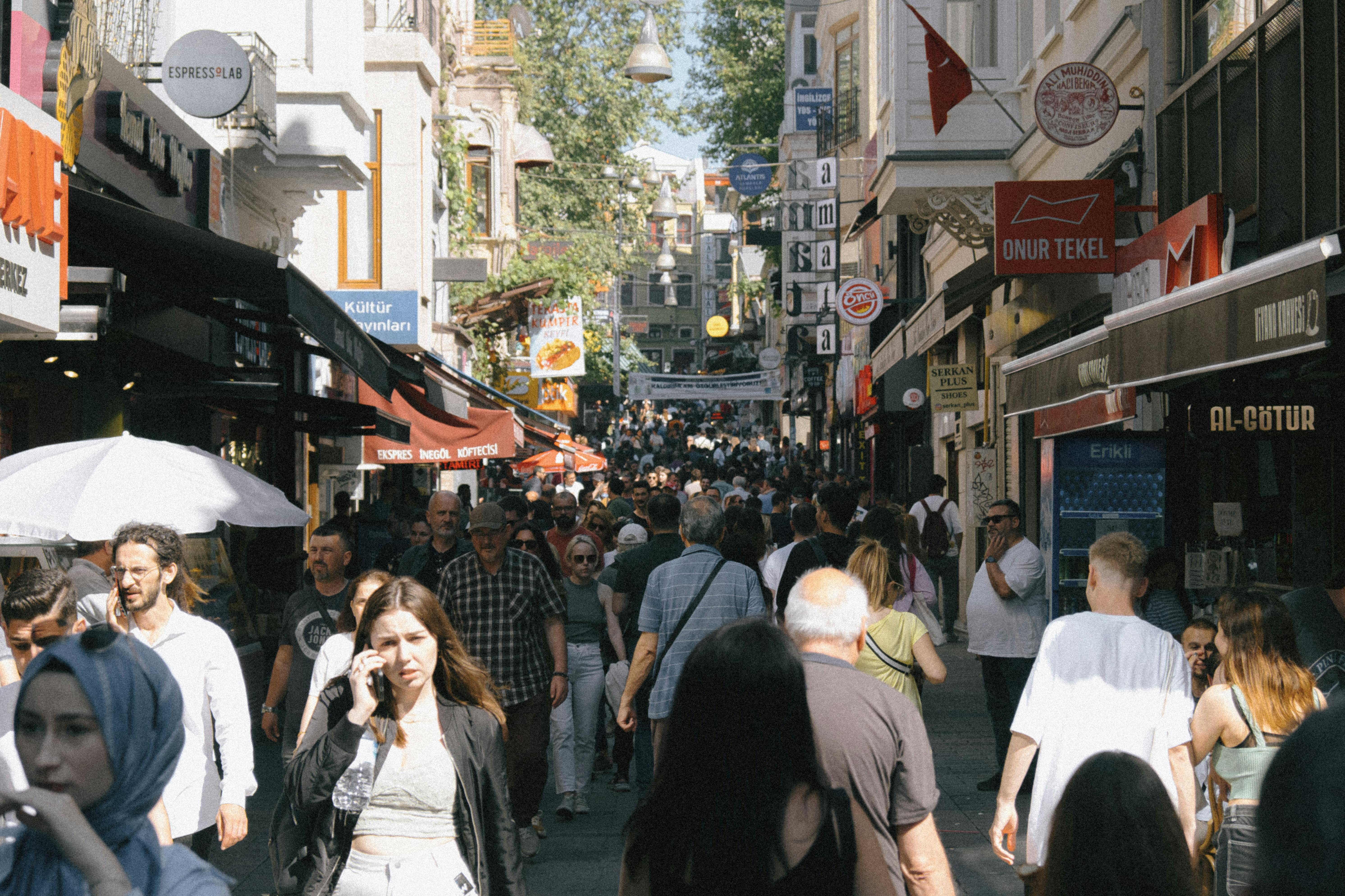 Hyperlocal SEO: Targeting audiences in specific geographical areas — Photo by Burak Argun on Pexels