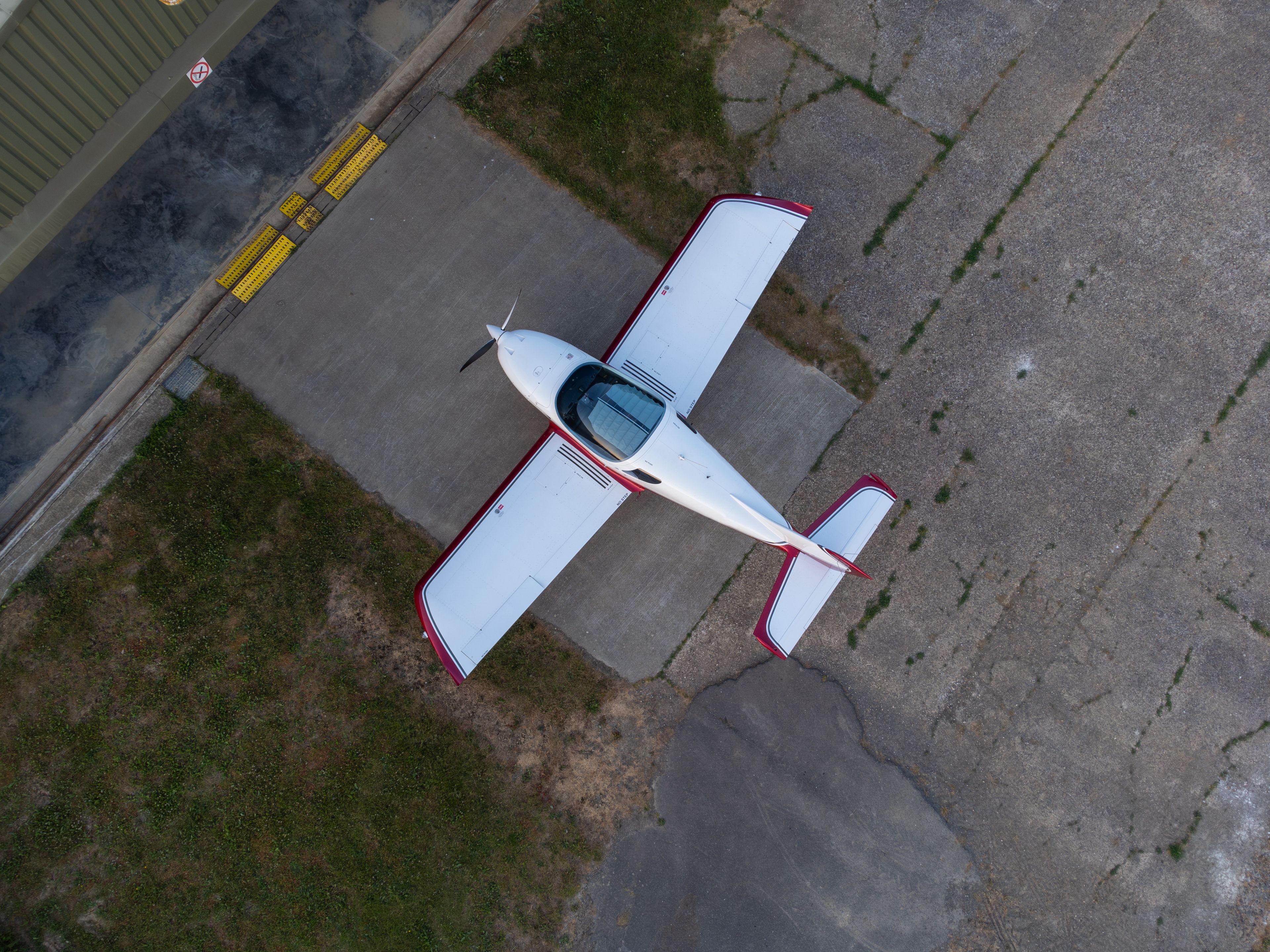 Wellesbourne Mountford Airfield (EGBW), Warwick, Warwickshire — private jet cleaning