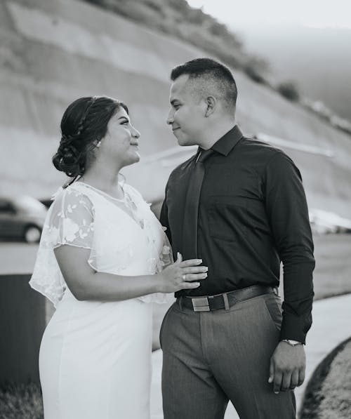 Portrait of Wedding Couple in Black and White