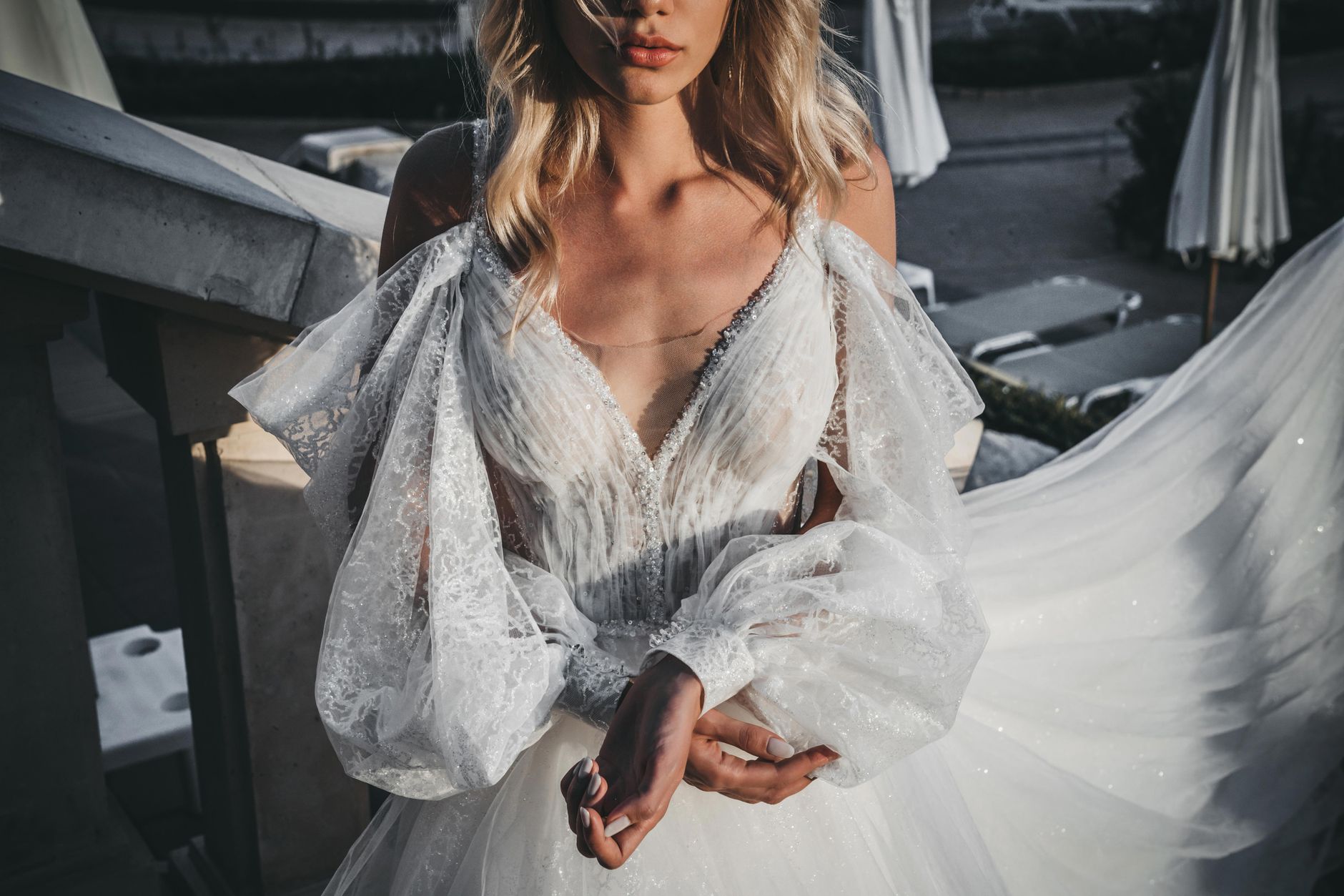 Estilista da Dior Detalha Criação de Vestido de Noiva de Taylor Swift
