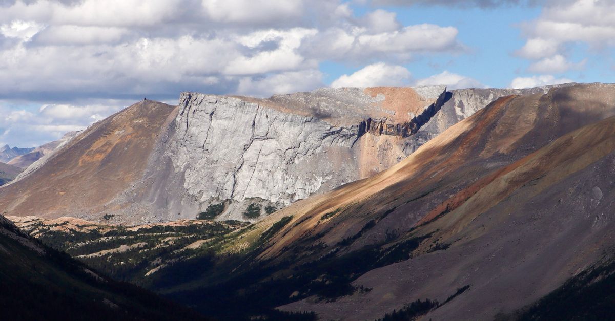 Scenic aerial panorama of Parker Ridge in Banff National Park, showcasing rugged mountain landscapes.