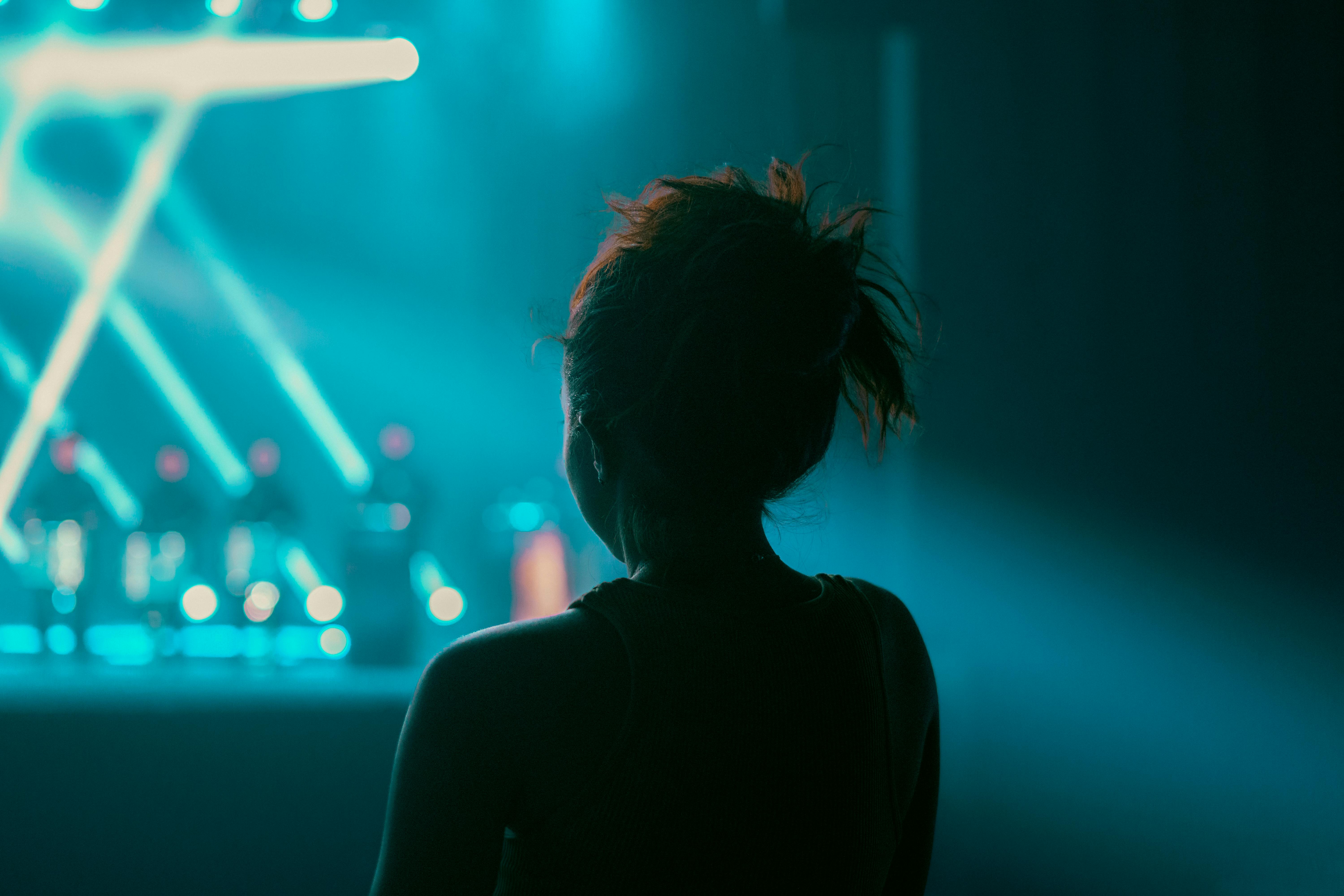 woman looking at the stage