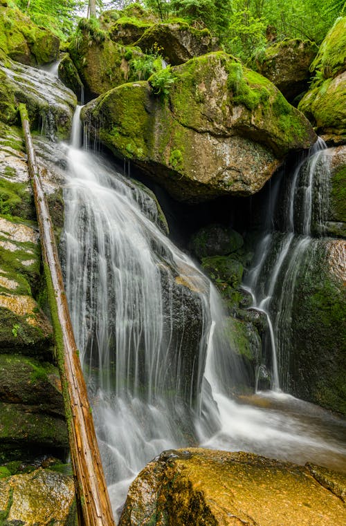 Foto profissional grátis de água, cachoeira, corrente