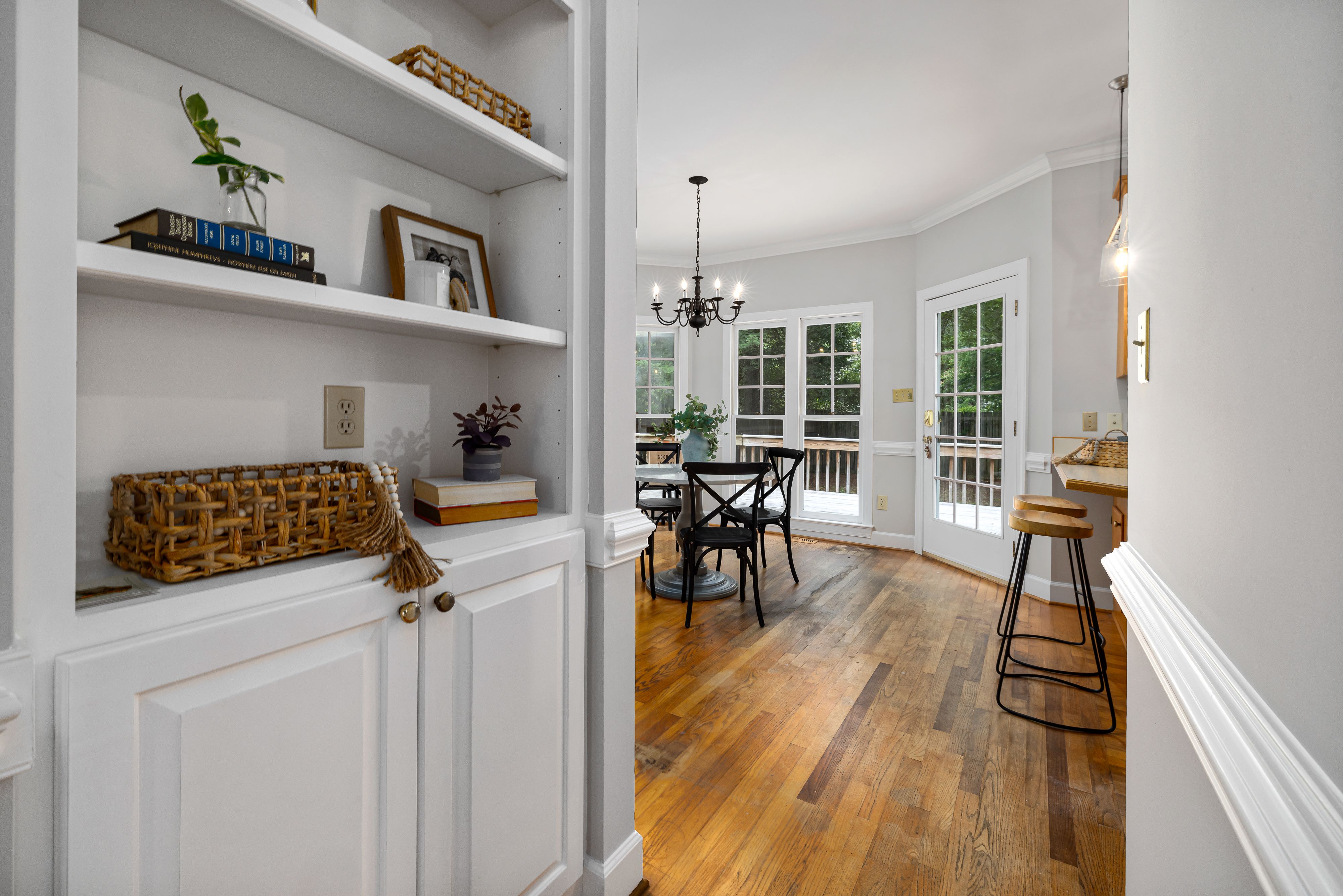 White Cabinet with Shelves in Living Room · Free Stock Photo