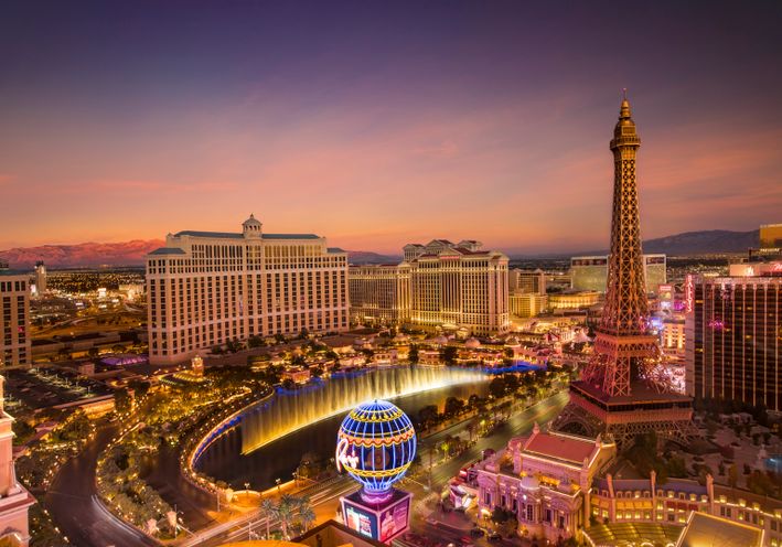 Online Casino: Spielautomaten und Live-Spiele im Überblick