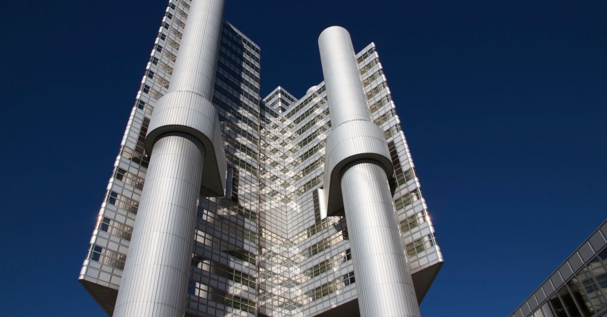 Siltronic became the €4.35 billion case study in how an unresolved review can outlast an offer.