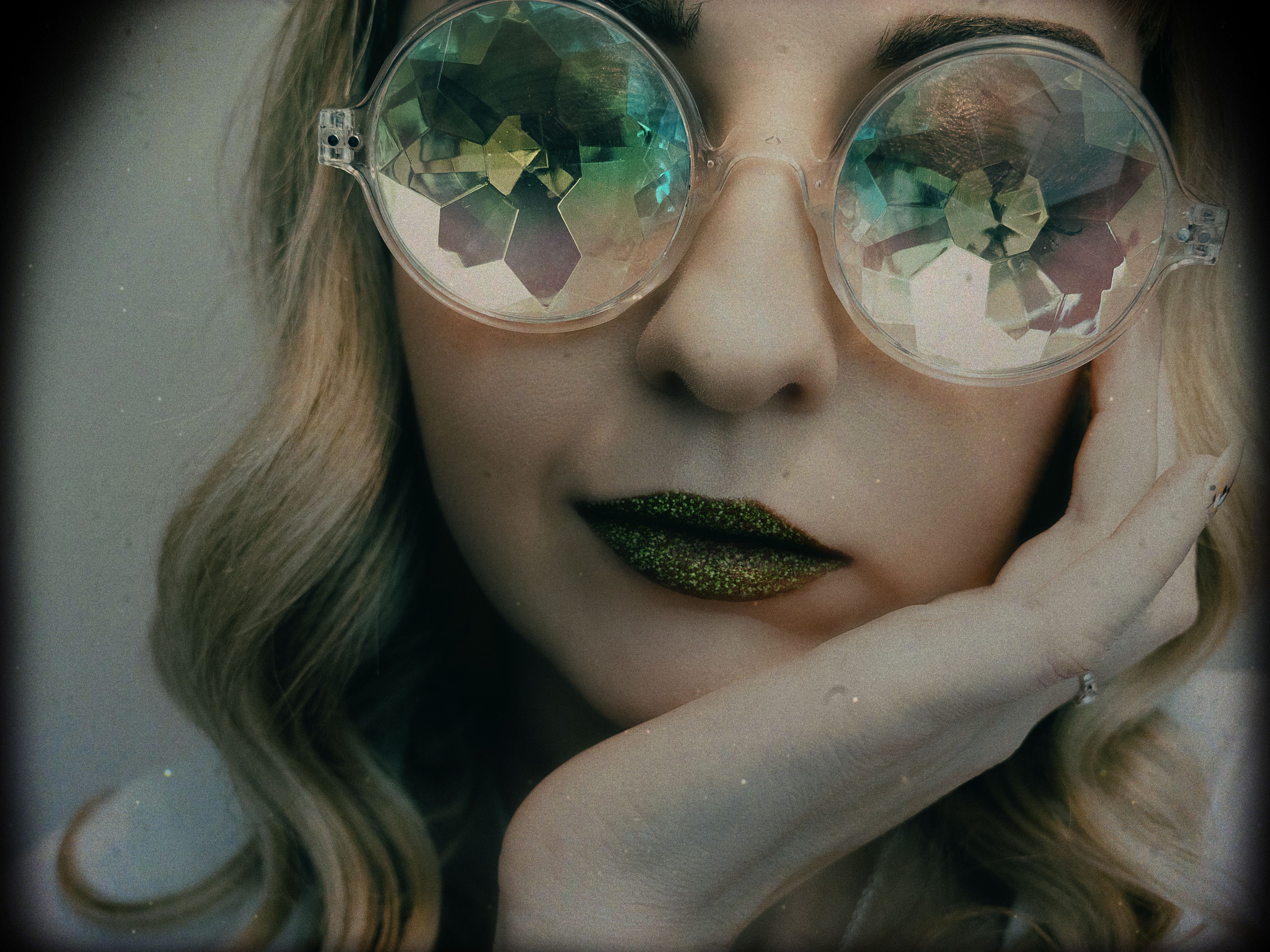 4.000+ Backdrop Glitter Bilder und Fotos · Kostenlos Downloaden