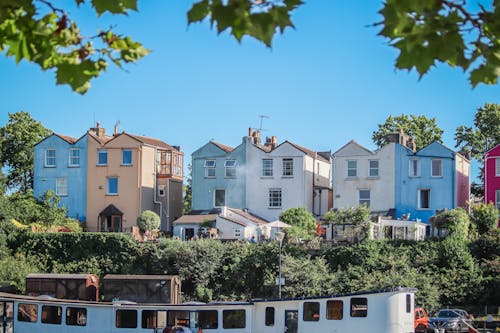 Kostnadsfri bild av byggnader, färgrik, hus