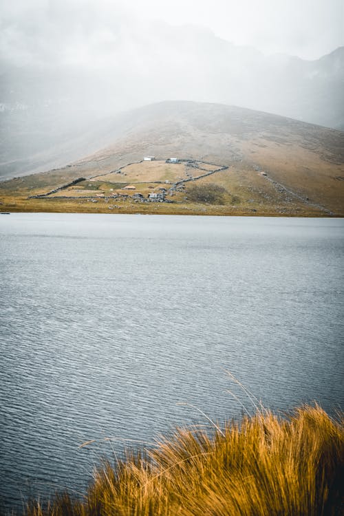 Základová fotografie zdarma na téma jezero, kopec, krajina