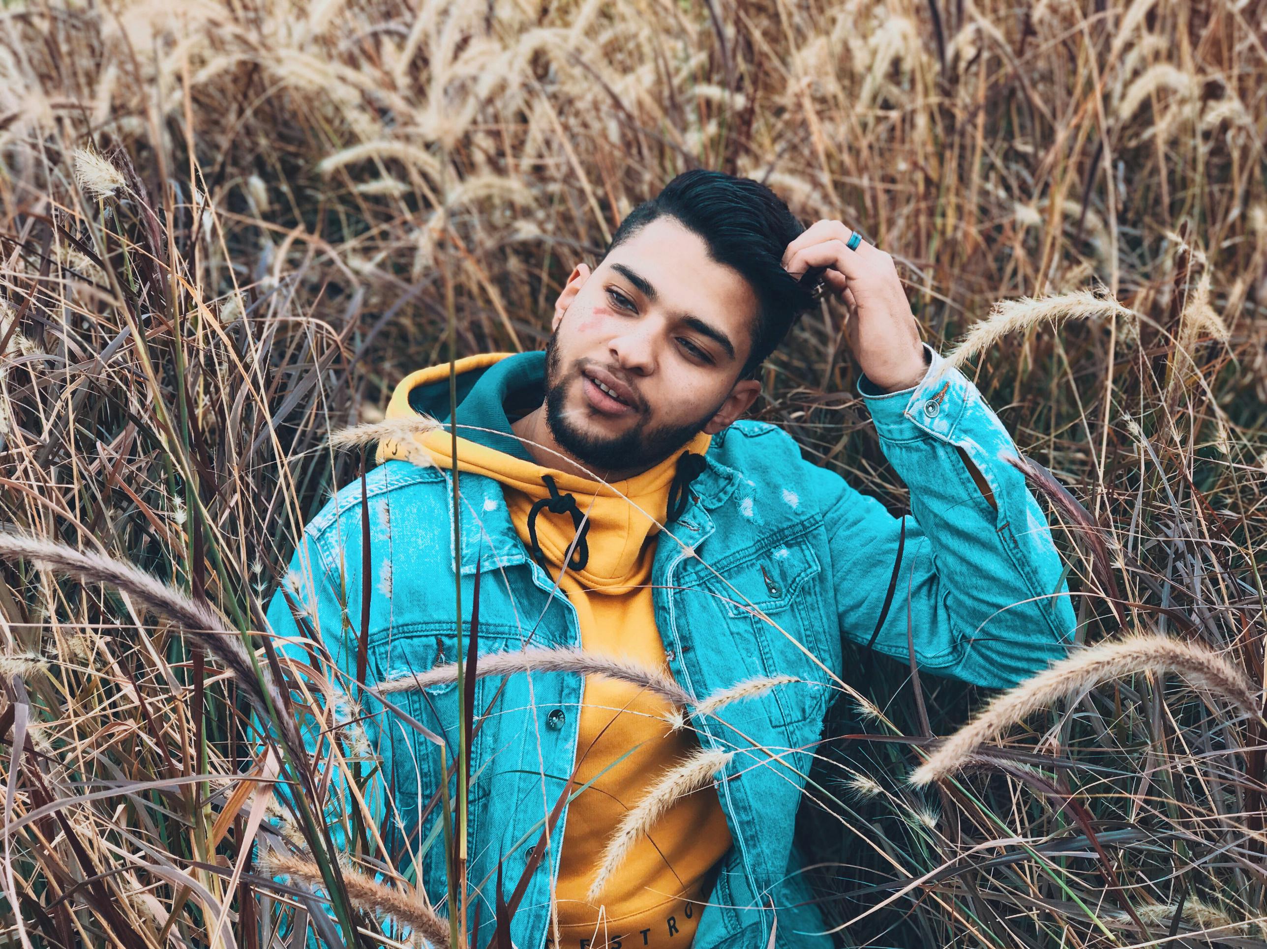 Men's Blue and Yellow Dress Shirt · Free Stock Photo