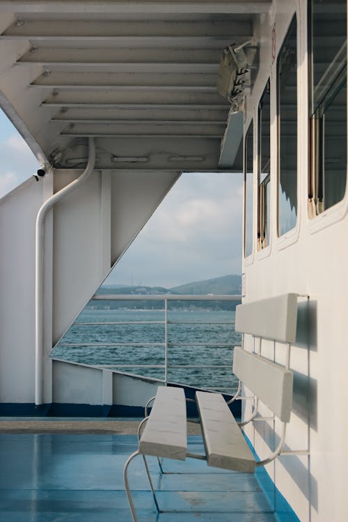갑판, 난간, 바다의 무료 스톡 사진