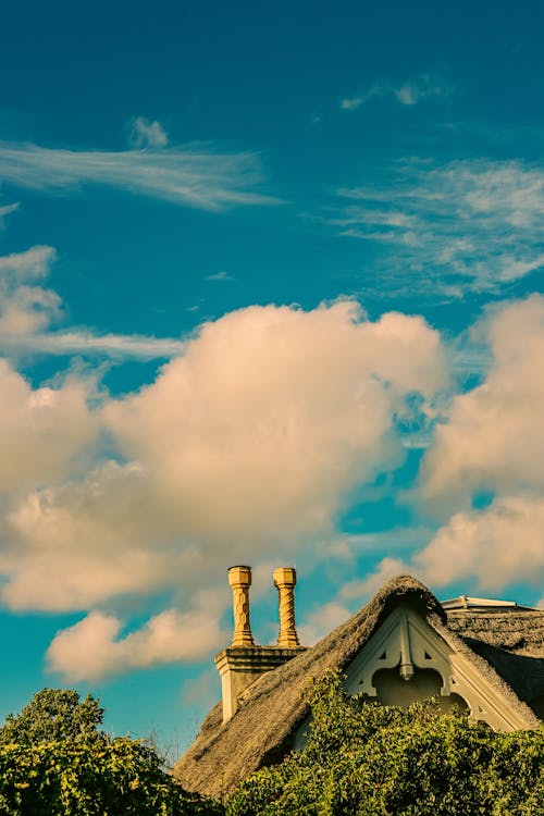 Darmowe zdjęcie z galerii z błękitne niebo, chmury, estetyczne tapety