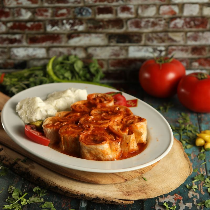 Turkish Kofte Chili with Aleppo Pepper and Yogurt