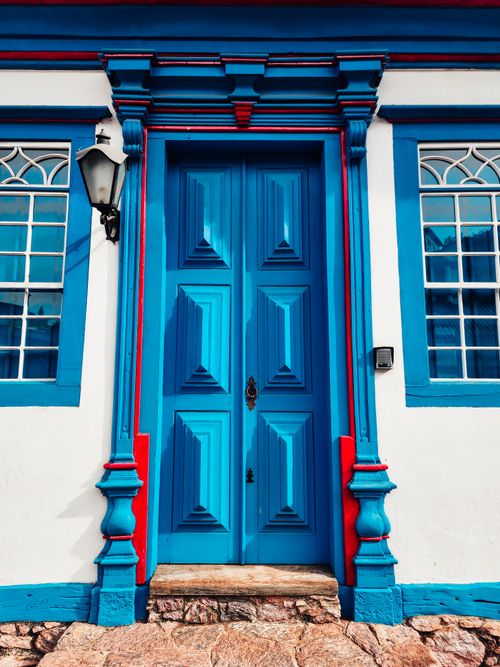 Free Vibrant blue colonial door with classic architectural details in Sabará, Brazil. Stock Photo