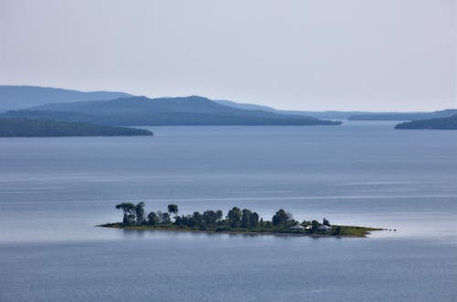 Gratis stockfoto met eiland, eilandje, mistig