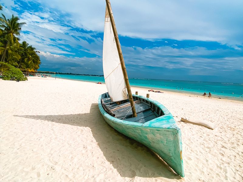 Plage de Trou aux Biches au coucher du soleil