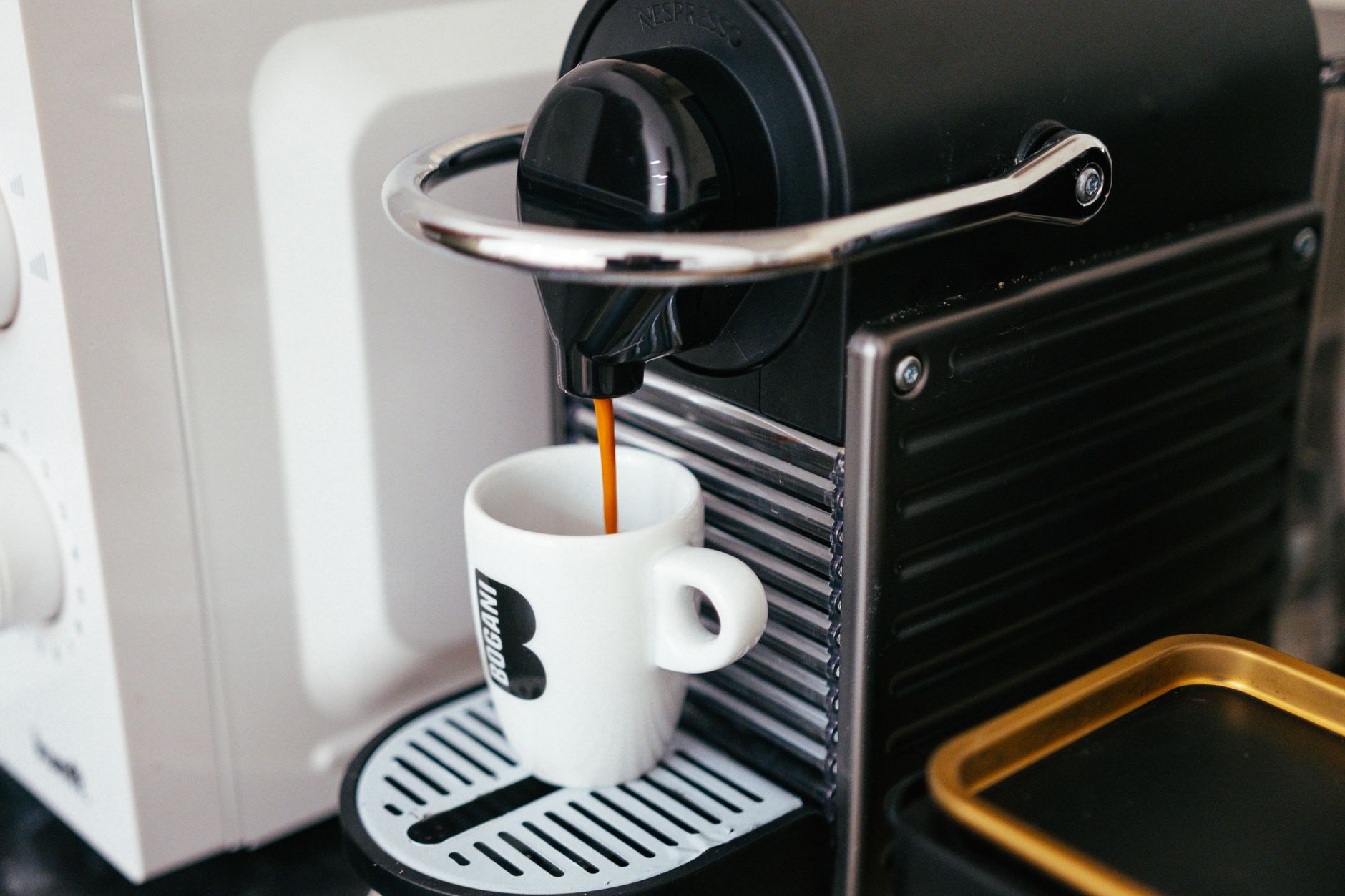 Best Single Serve Coffee Maker for Apartments 2026