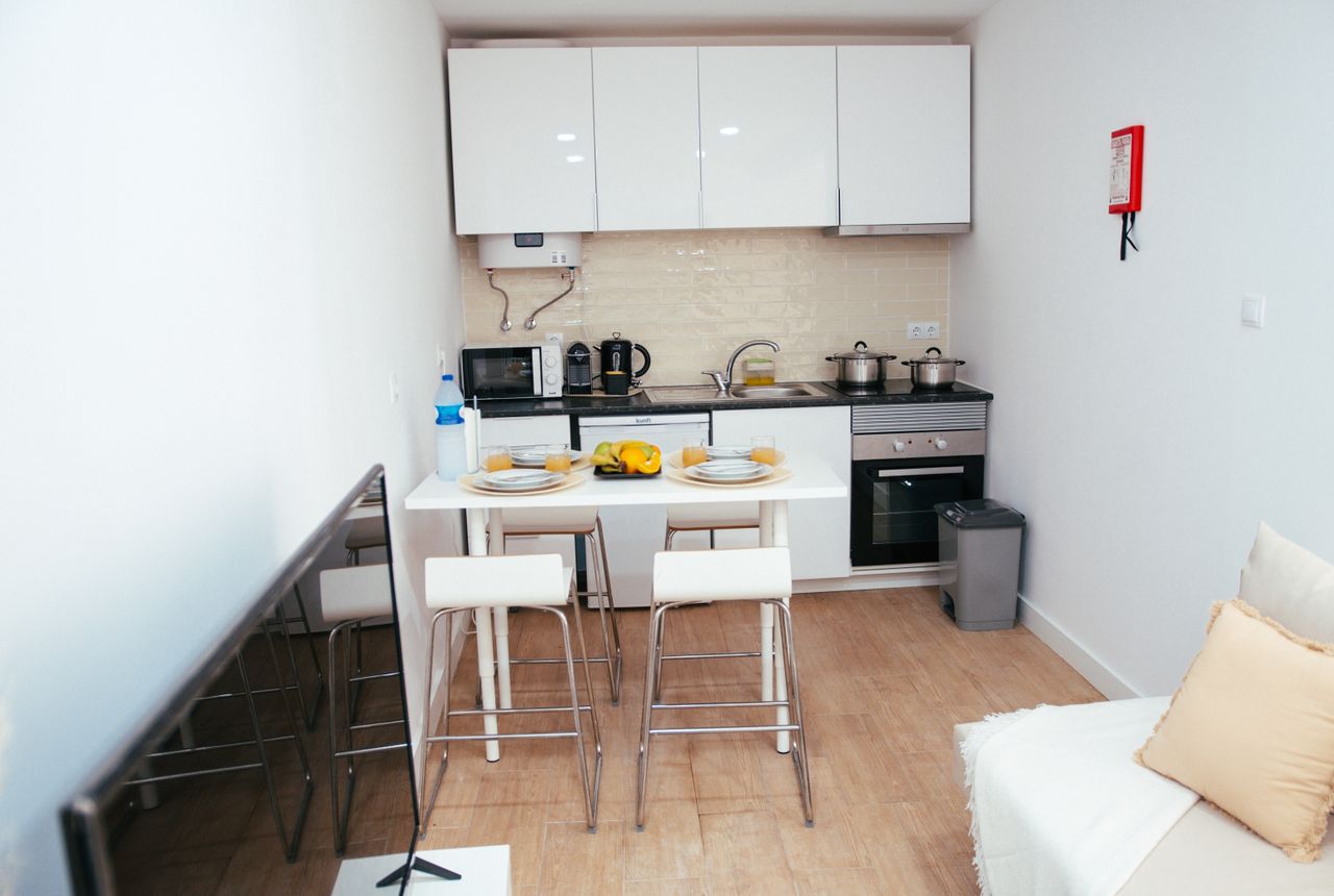 Flat & apartment removals Ashington — removals work in progress