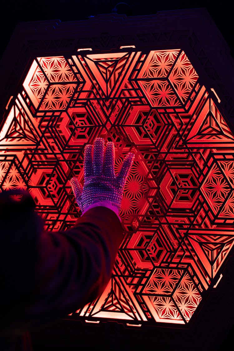 Futuristic Geometric Red Lamp