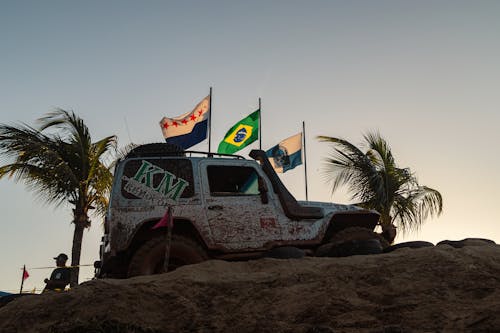 Photos gratuites de 4x4, drapeau brésilien, jeep